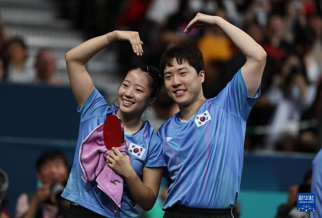 球迷和评论 球迷和评论