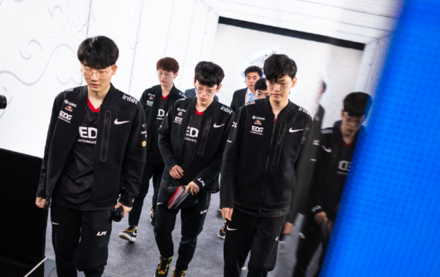 这场比赛中 这场比赛中