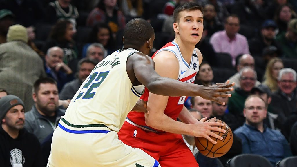 他放弃勉强 他放弃勉强