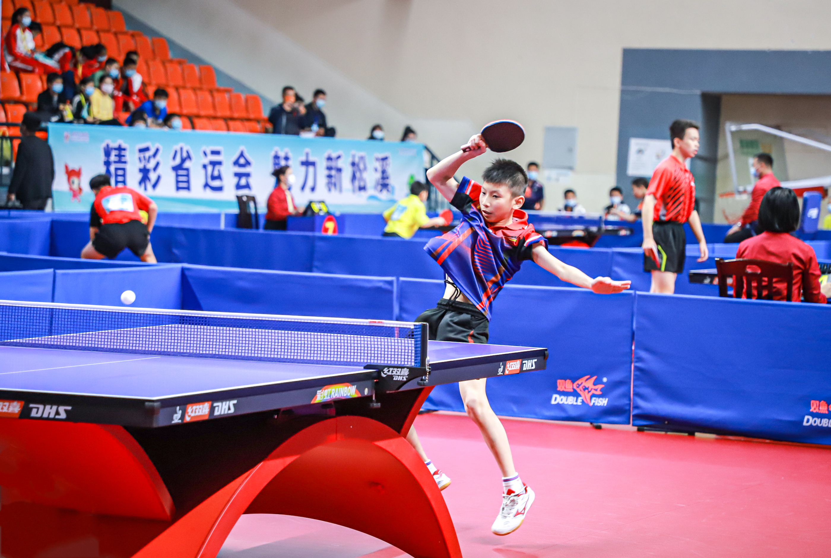 进攻端通过 进攻端通过